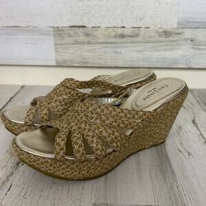 Eric Javits women's size 10 Edy gold leather Wedge Sandal woven slip on shoe
